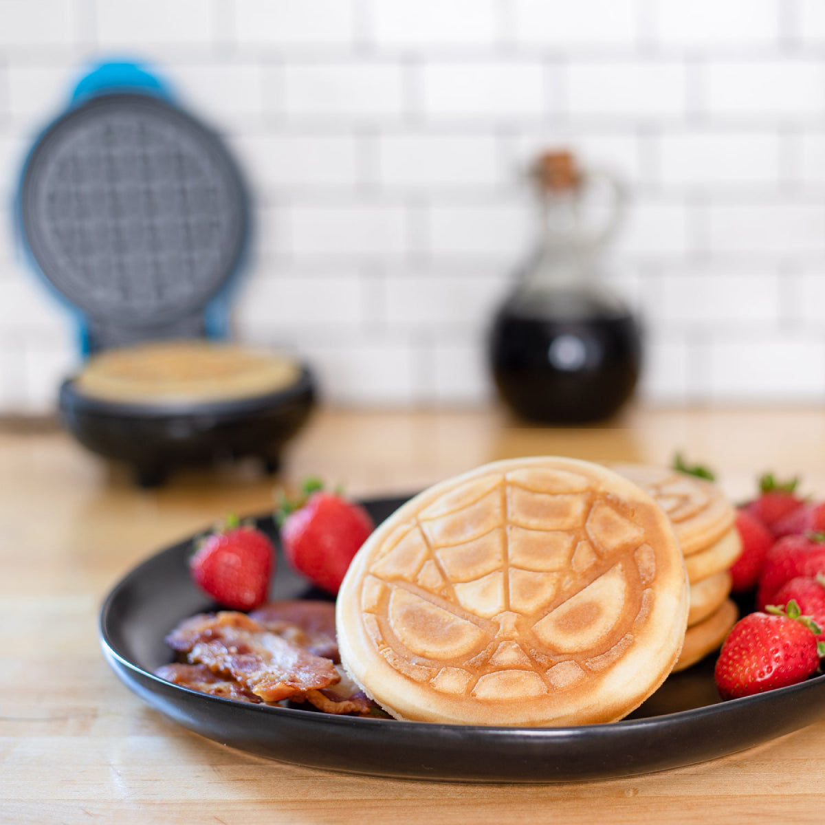 Minimáquina para hacer waffles con diseño de Spider-Man de Marvel WM3/MVC/SMC, multicolor
