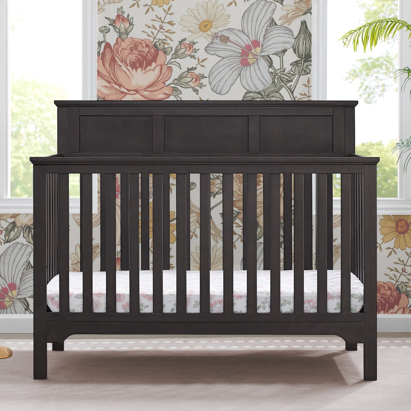 Cuna convertible de madera 6 en 1 en gris piedra Sweet Beginnings Hart de Delta Children
