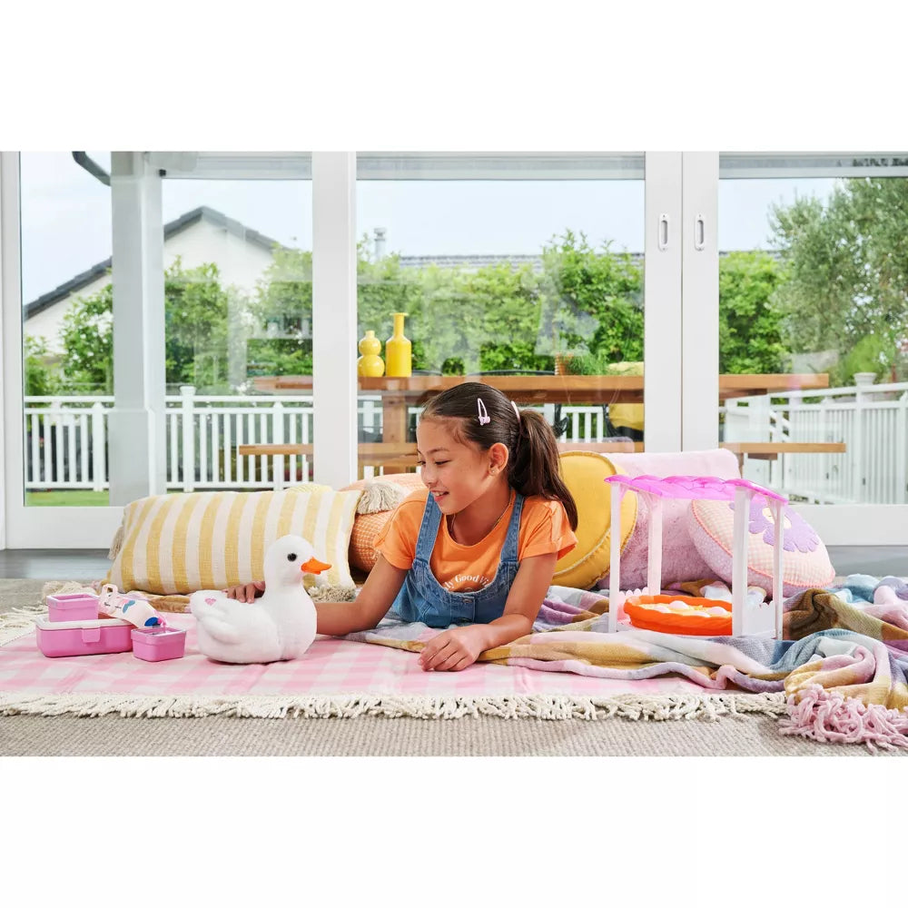 Pets Alive Mama Duck and Babies Toy Set