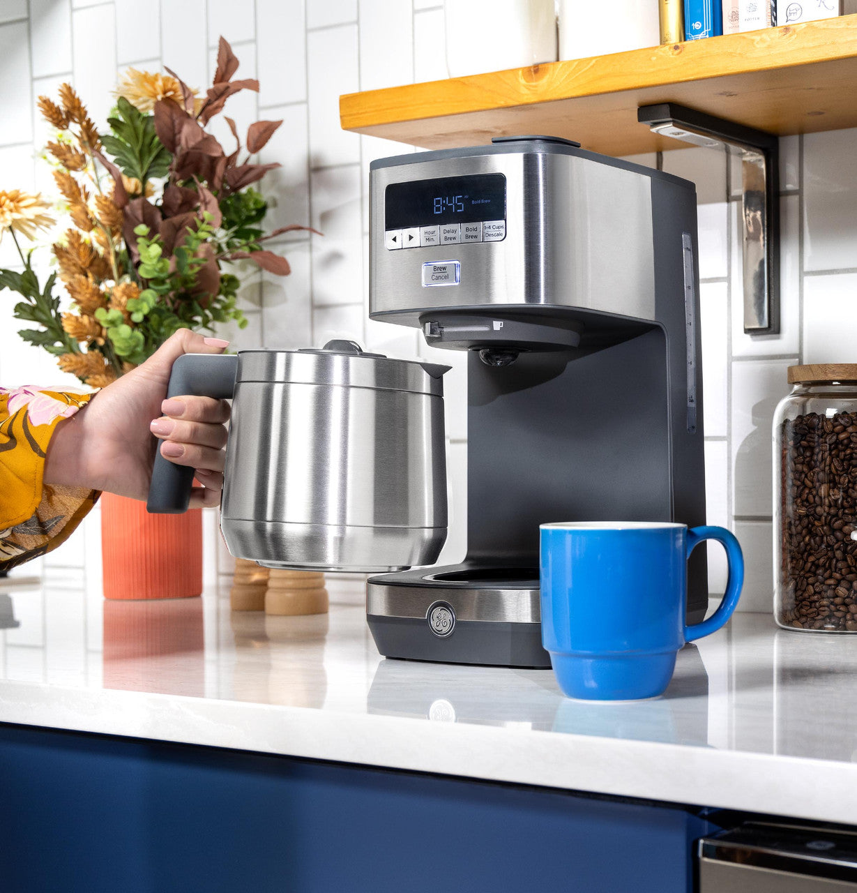 GE 10 Cup Drip Coffee Maker with Single Serve
