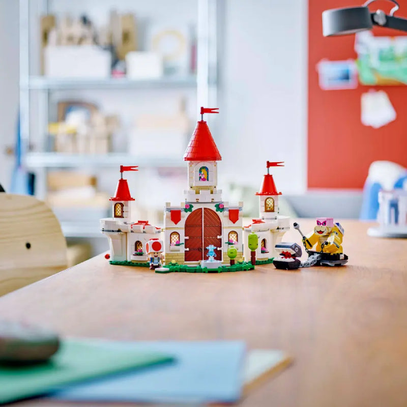 LEGO Super Mario Battle with Roy at Peach's Castle Toy Set (738-Piece)