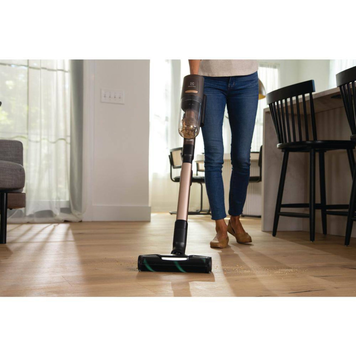 Electrolux EHVS85W3AM Ultimate800 Complete Home Cordless Stick Vacuum - Mahogany Bronze