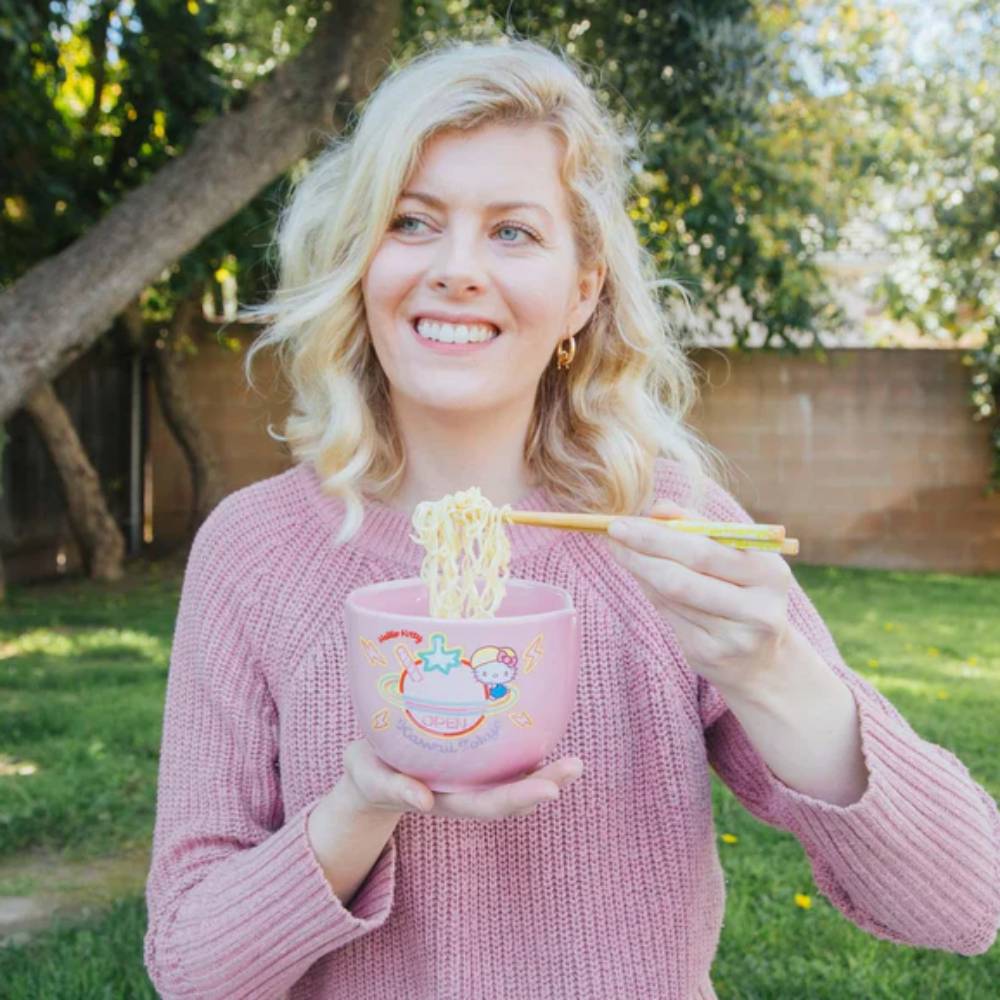 Sanrio Hello Kitty 20 oz Ramen Bowl and Chopstick Set