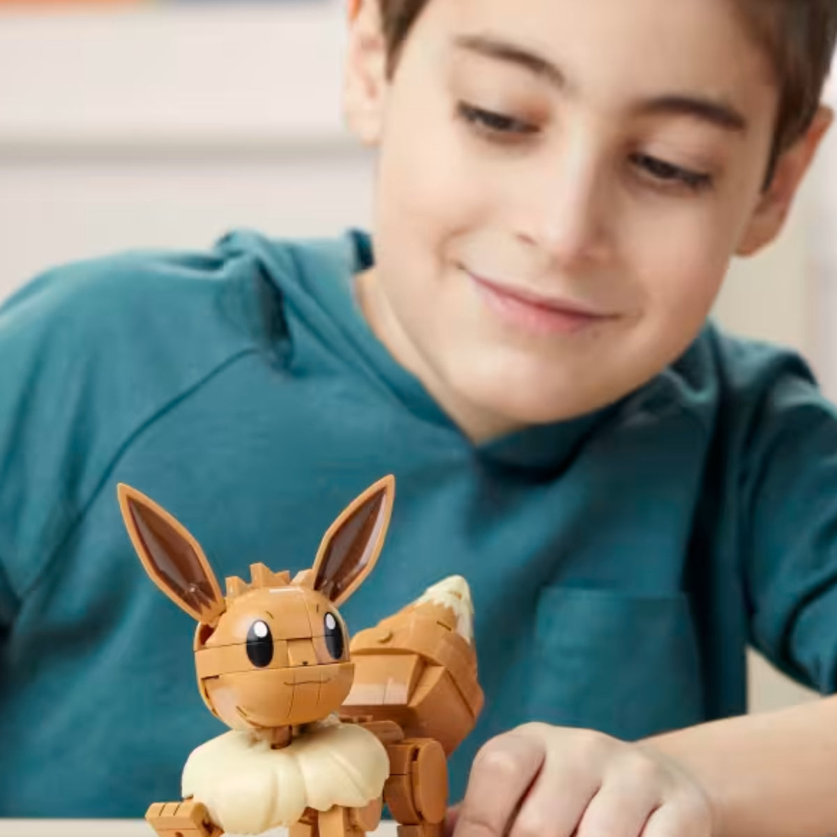 Mega Pokémon Show Eevee Building Toy Set (215-Pieces) - Brown