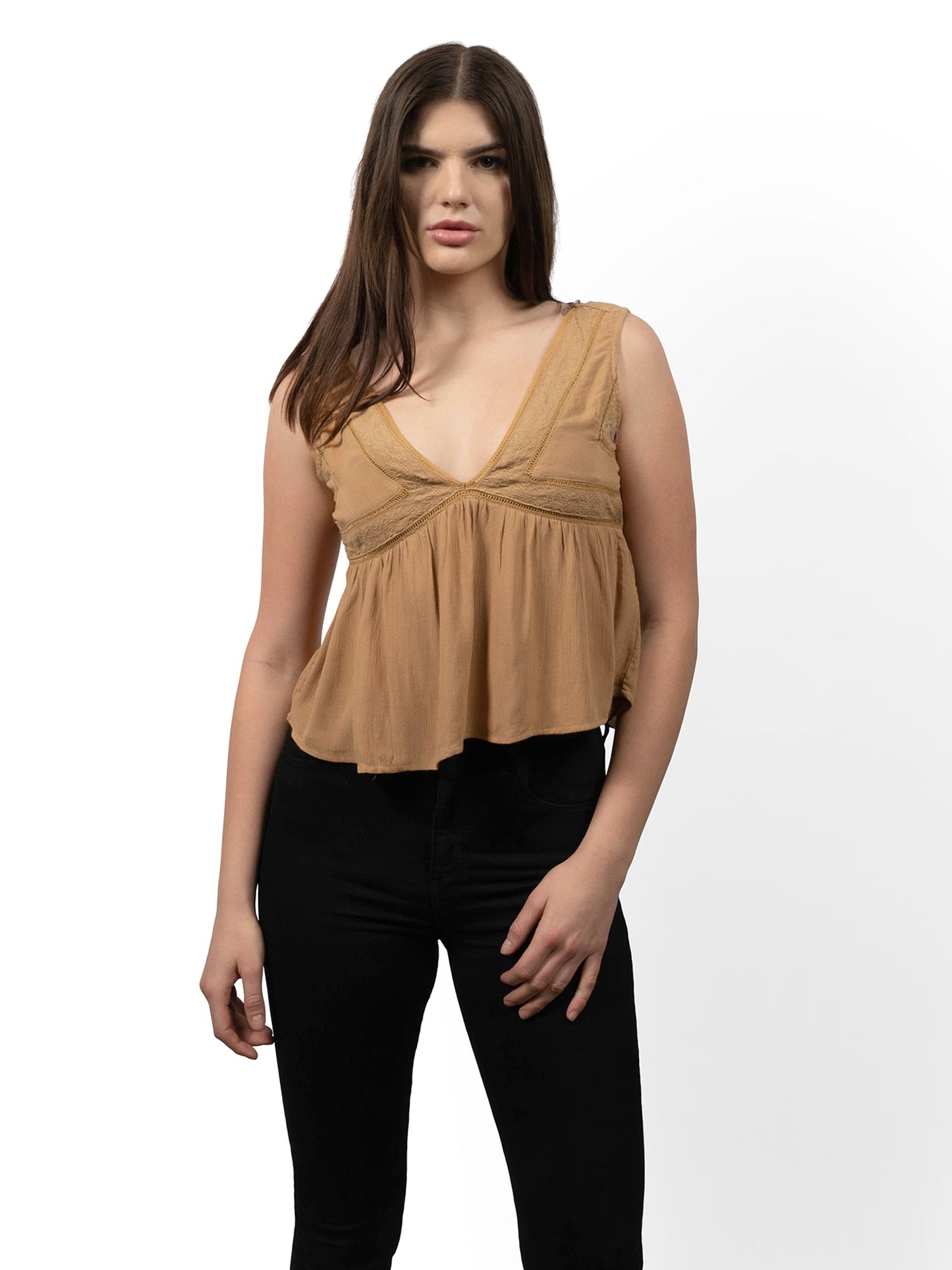 Melrose Place Tops Tan – Stylish and Versatile Design
