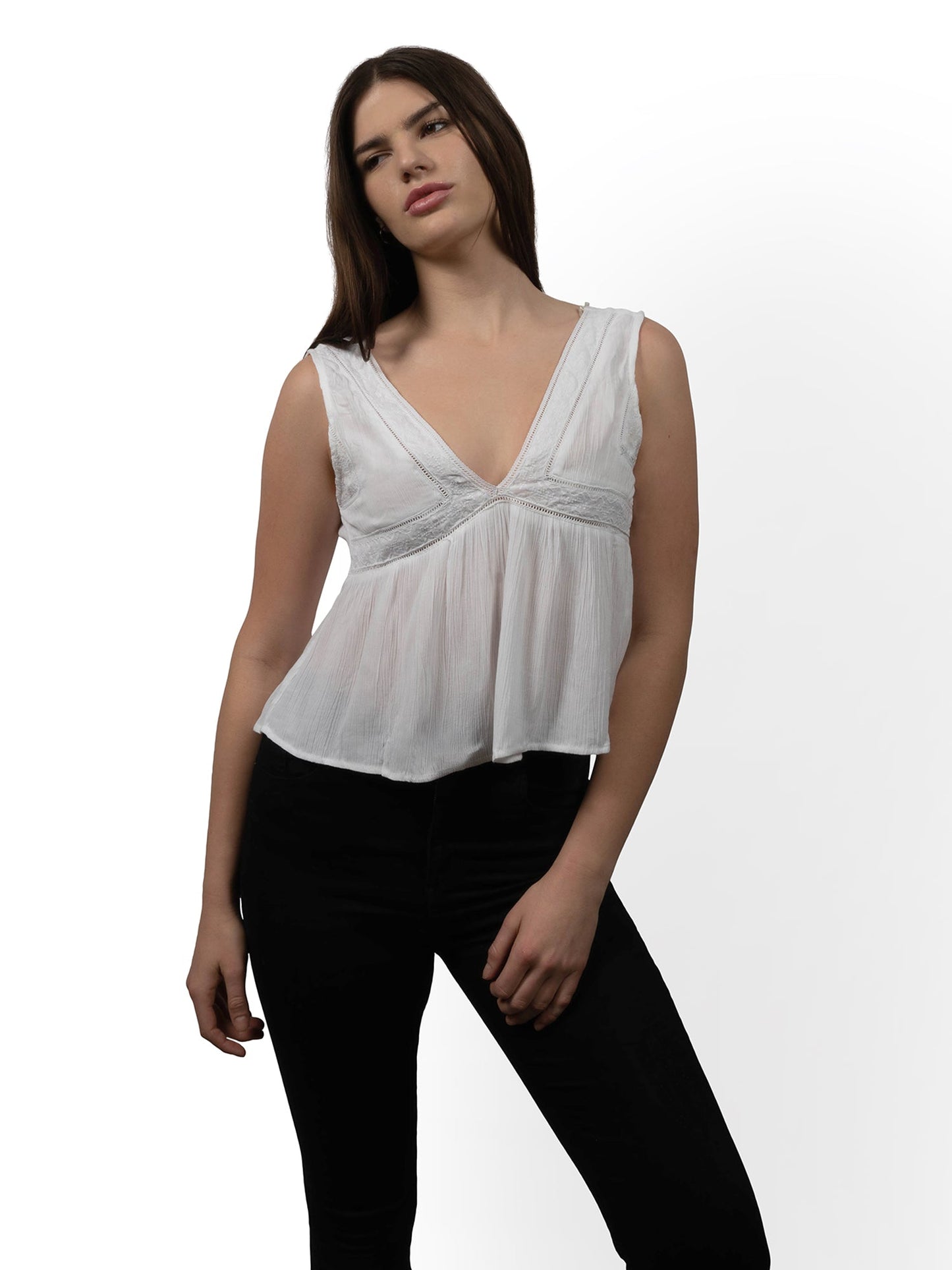 Melrose Place White Tops – Stylish and Versatile Fashion Essential