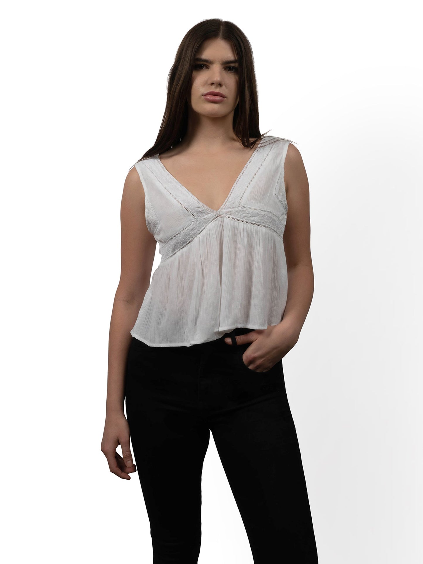 Melrose Place White Tops – Stylish and Versatile Fashion Essential