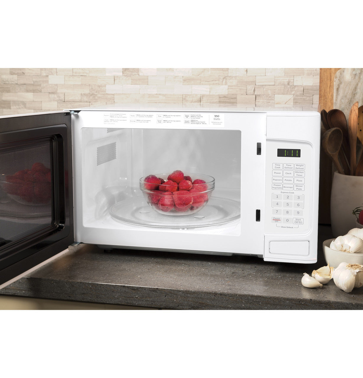 GE GCST11N1W 1.1 Cu. Ft. Countertop Microwave with Convenience Cooking Controls