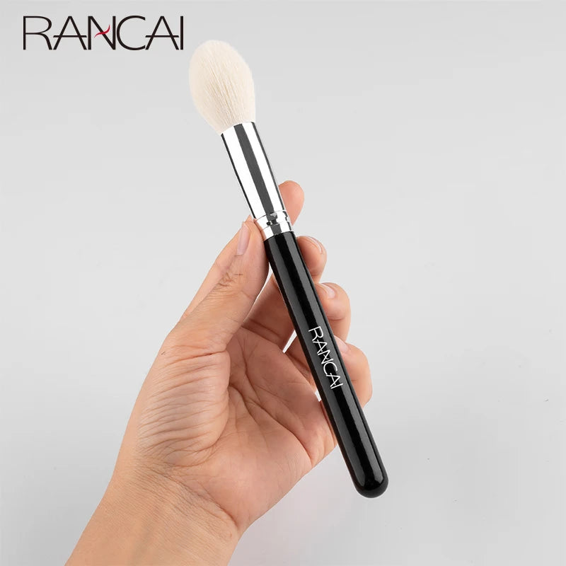 Small Flame Makeup Brush for Liquid Foundation Blush Concealer