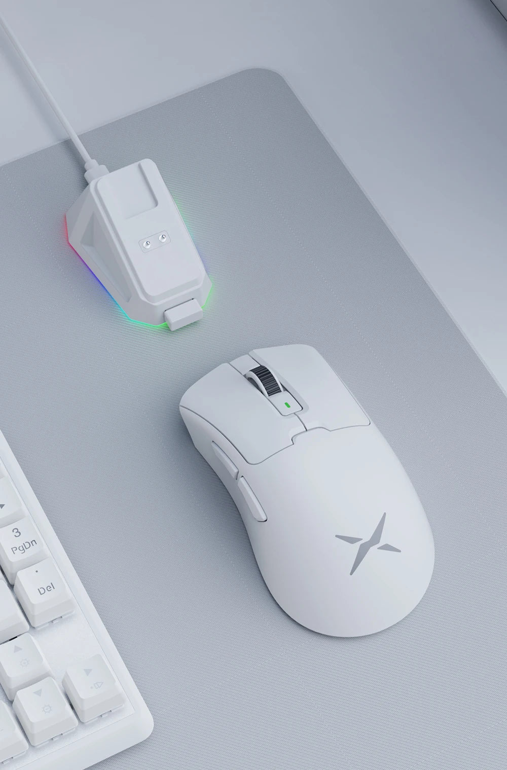 Delux M900PRO Wireless Gaming Mouse Ergonomic 8K PAW3395 RGB Dock