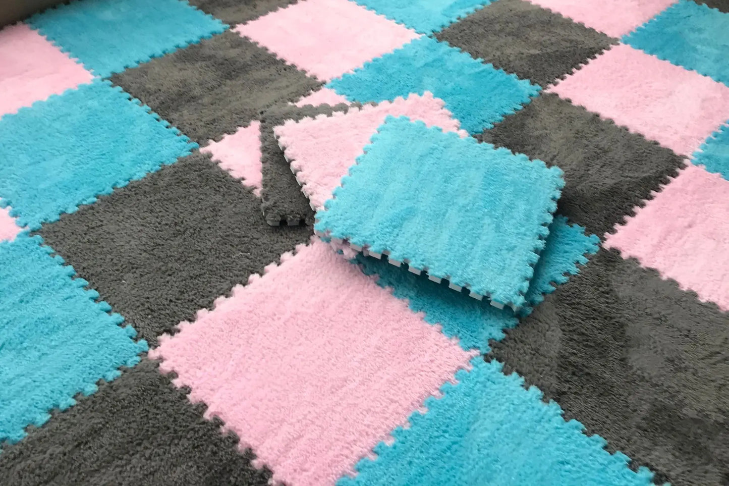 Soft Plush Baby Play Mat Puzzle Foam Carpet 30x30x1CM for Kids Room Safe and Comfortable Play Environment
