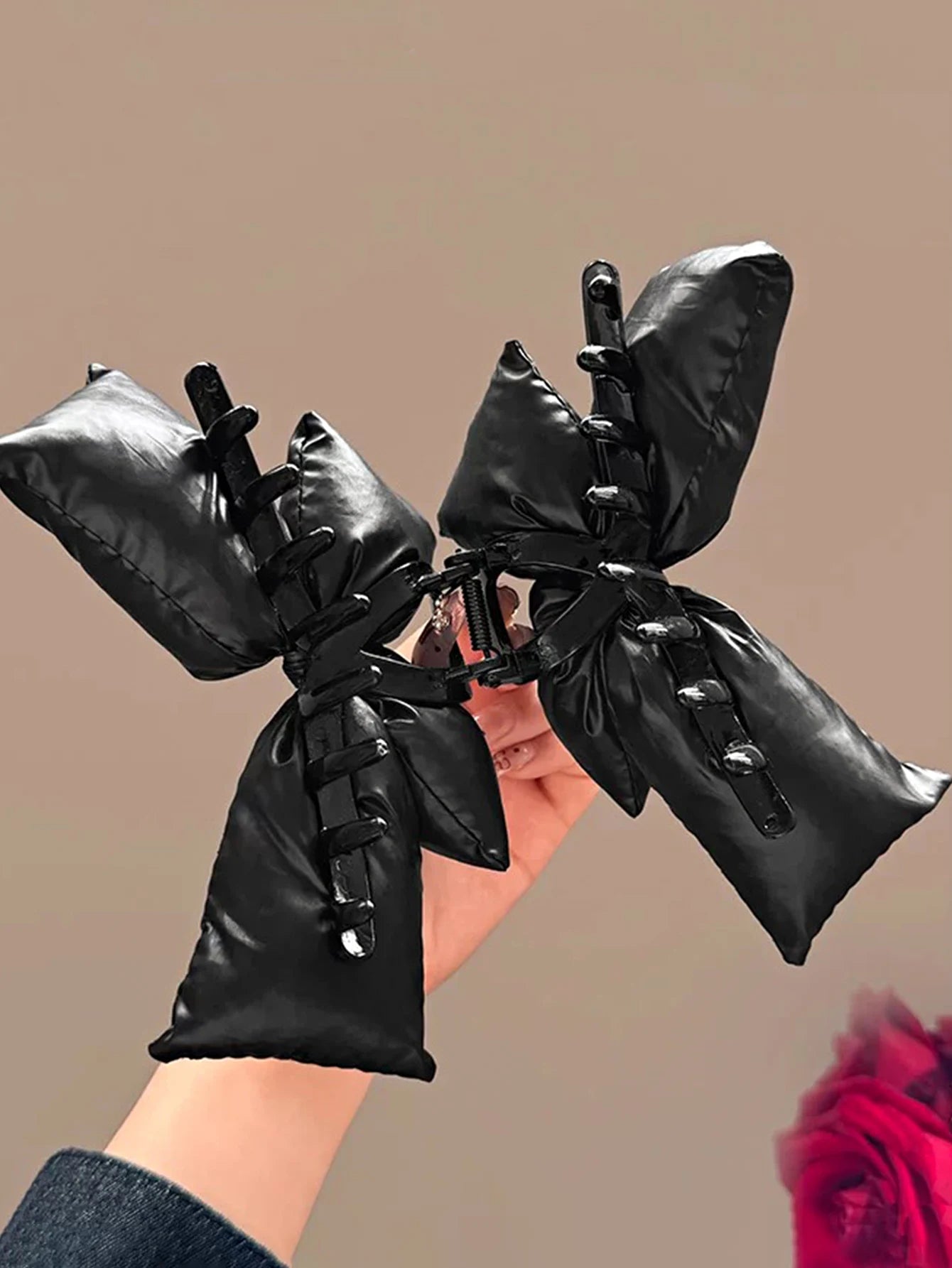 1 Pcs Black Leather Bow Claw Clip for Thick Hair