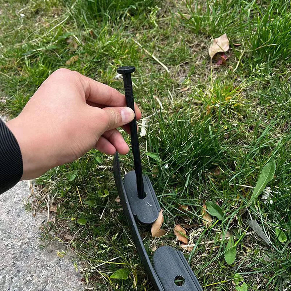 10M Plastic Garden Edging Border Kit with 30 Anchoring Spikes for Easy Installation and Durable Landscape Design