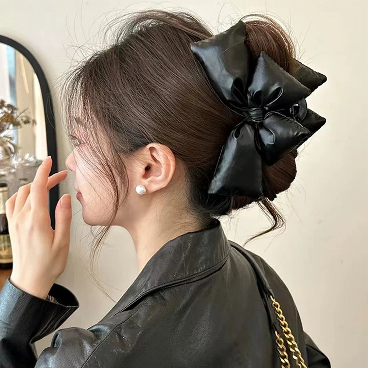1 Pcs Black Leather Bow Claw Clip for Thick Hair