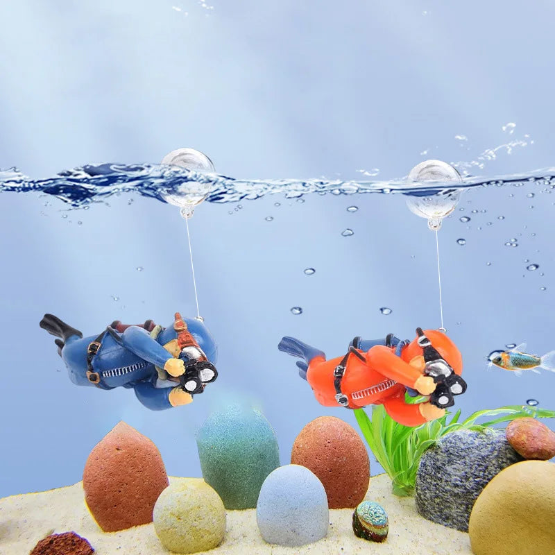 Fish Tank Decoration Resin Landscaping Small Ornaments Mini Diver Glow Aquarium Decor Floating Ball Aquarium Accessories
