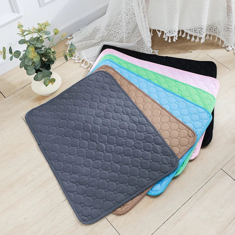 Reusable Absorbent Dog Pee Pad Blanket Washable Puppy Training Mat Comfortable Pet Bed Urine Mat for Car Seat and Home Use