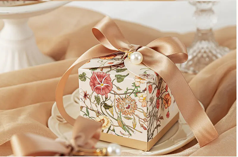 Mori Series Hand-Painted Plant Wedding Favor Candy Boxes 20 or 50 Pieces with Ribbon for Party Chocolate Packaging