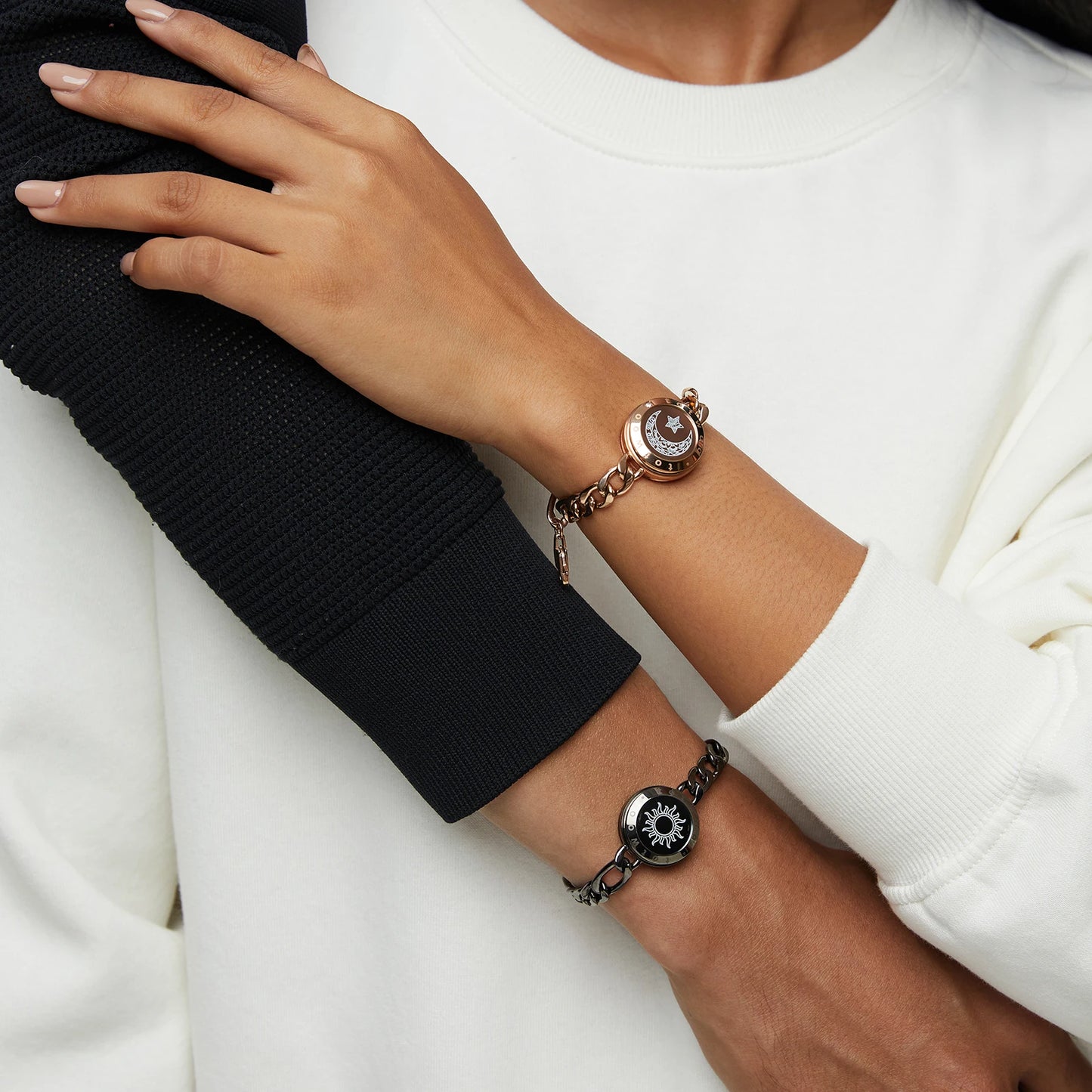 TOTWOO Long Distance Touch Bracelets for Couples Bluetooth Gifts