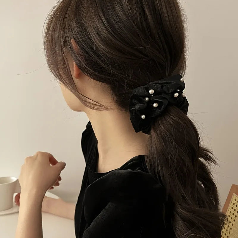 1 Pcs Fashion Simple Flocking Black Pearl Headband for Women and Girls