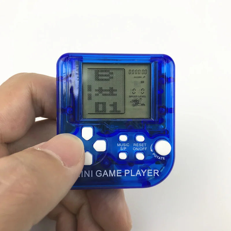 Pocket Mini Classic Game Machine Keychain 26 Games Handheld Retro Console Gift