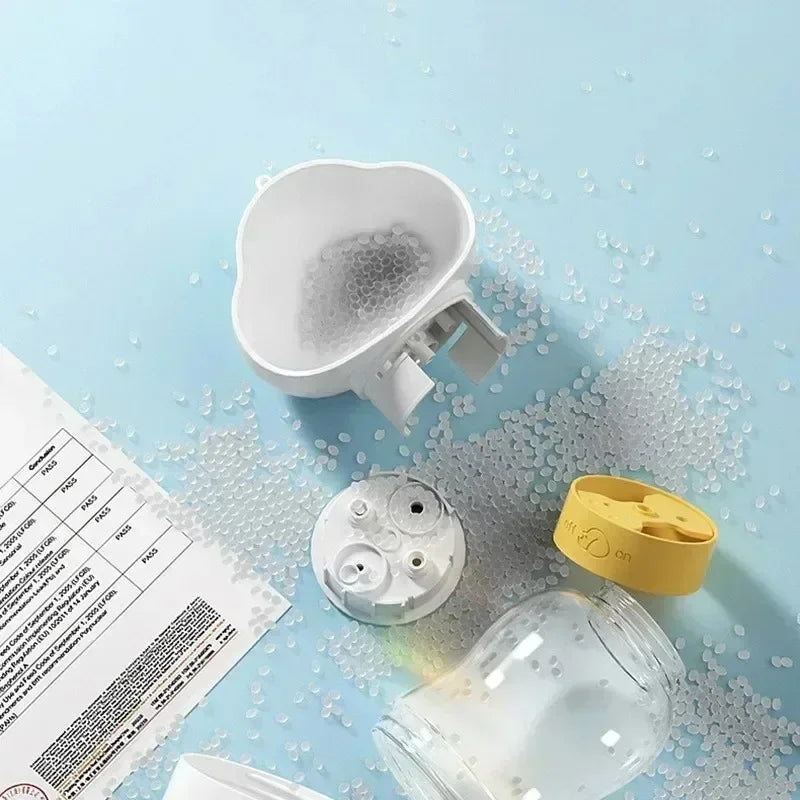 Portable Pet Hydration Bottle with Detachable Bowl 2-in-1 Food and Water Solution for Dogs and Cats Ideal for Outdoor Adventures