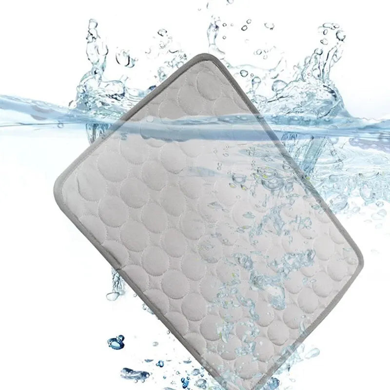 Pet Ice Mats Summer Cooling Sleeping Pad for Small Dogs and Cats