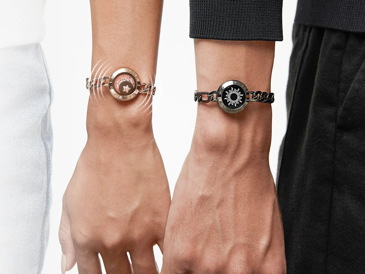 TOTWOO Long Distance Touch Bracelets for Couples Bluetooth Gifts
