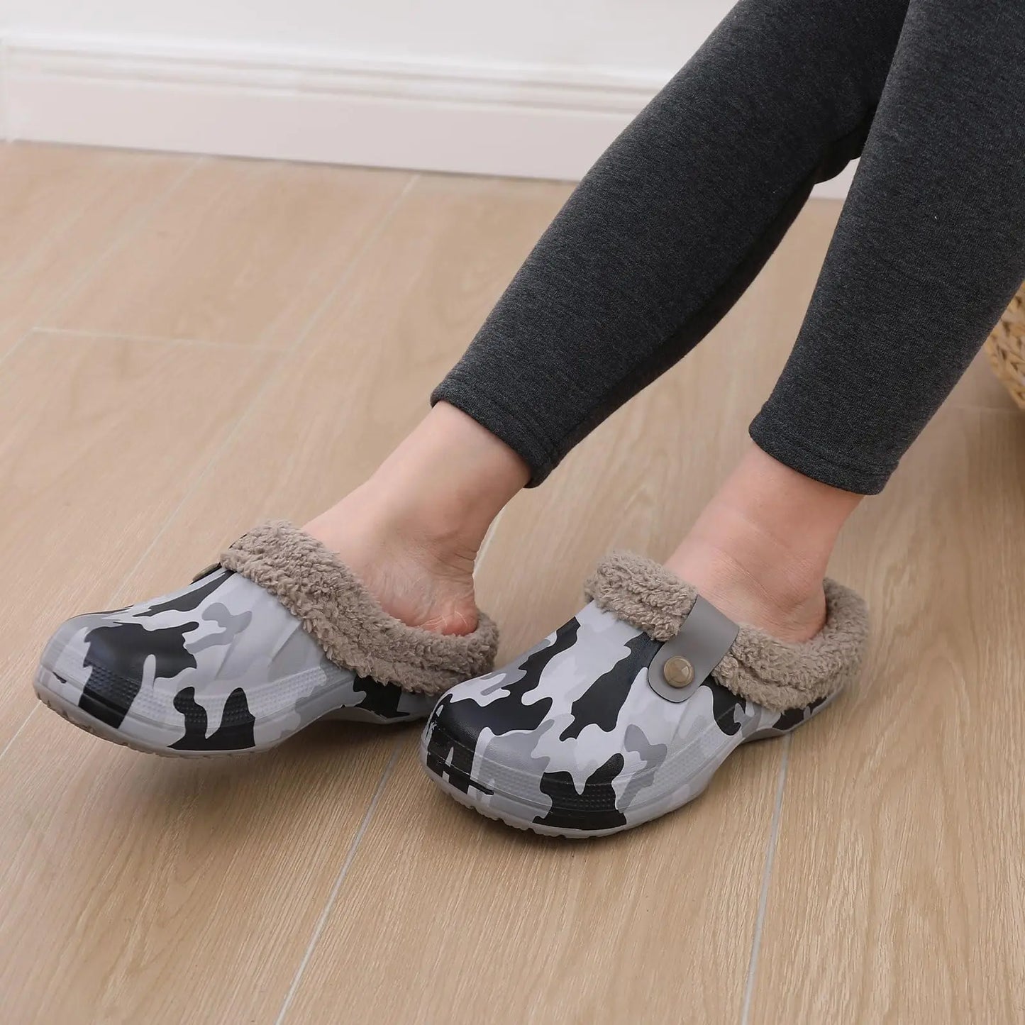 Comwarm New Fuzzy House Slippers For Women Men Winter Clogs