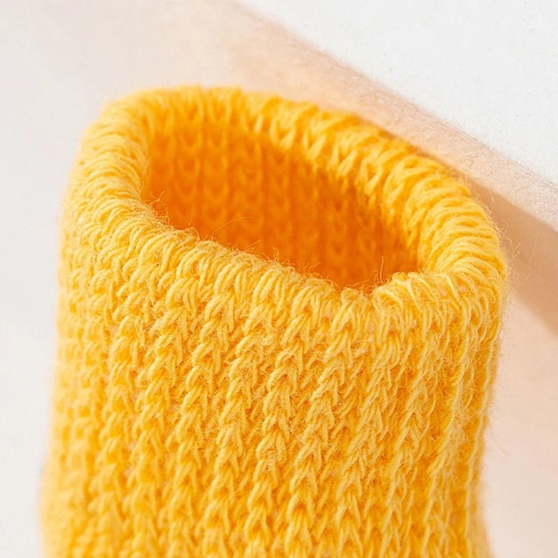 Dog Knee Socks for Winter Knee Protections Pet Knee Protectors Knit Knee Pads Suitable for Small Dogs Indoor Wearing