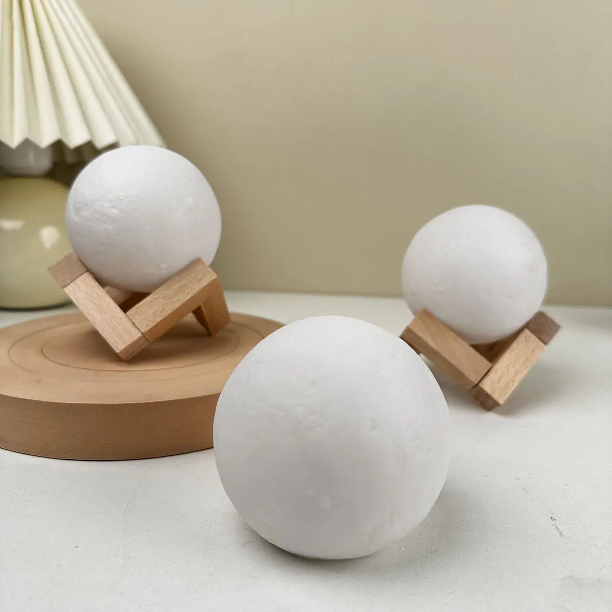Fashion Creative Moon Light 8cm Desktop Bedside Soft Light