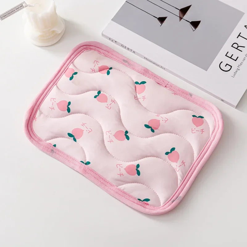 Small Pet Cooler Mat Summer Ice Silk Cool Feeling Pet Mat Hamster Kennel Mat Guinea Pig Chinchilla Rabbit Small Pet Cooling Mat