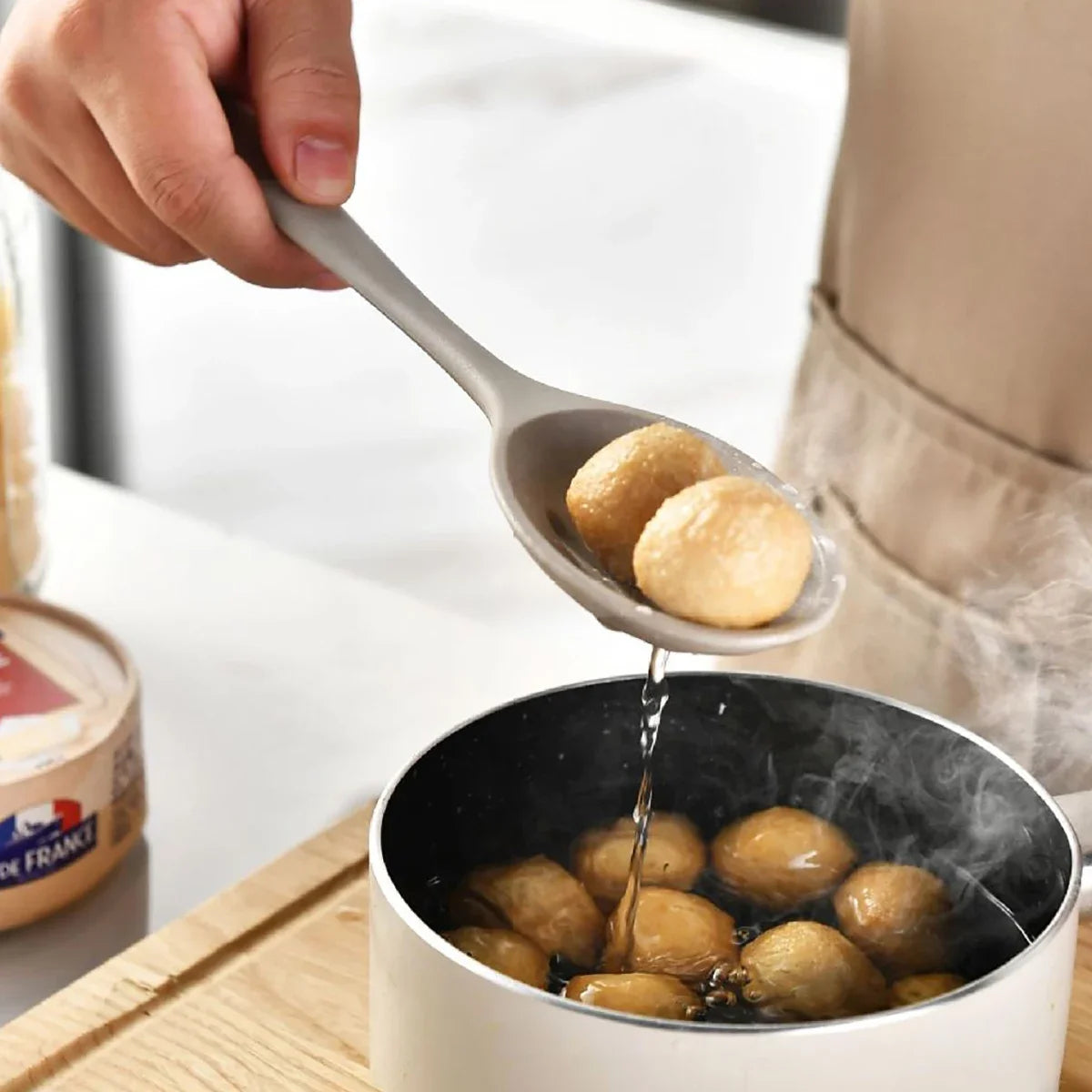 15 Piece Pink Silicone Kitchen Utensil Set with Storage Bucket Non-Stick Cooking Tools