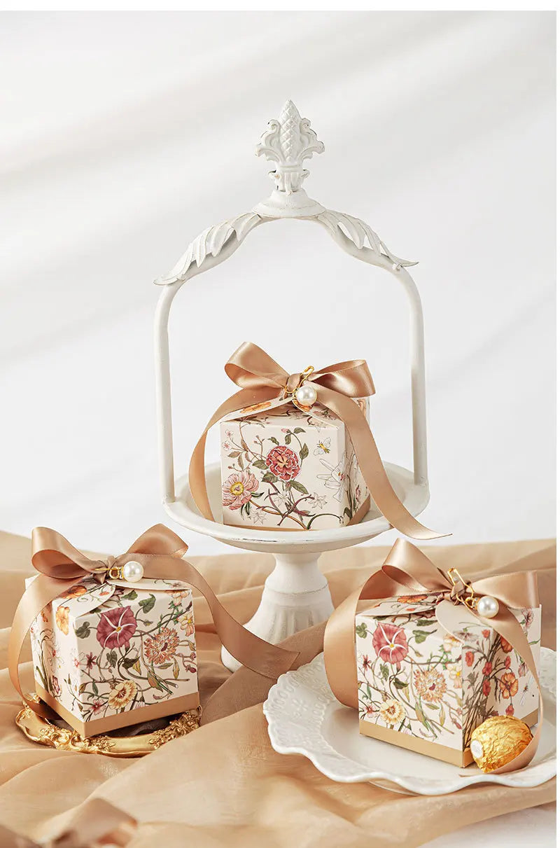 Mori Series Hand-Painted Plant Wedding Favor Candy Boxes 20 or 50 Pieces with Ribbon for Party Chocolate Packaging