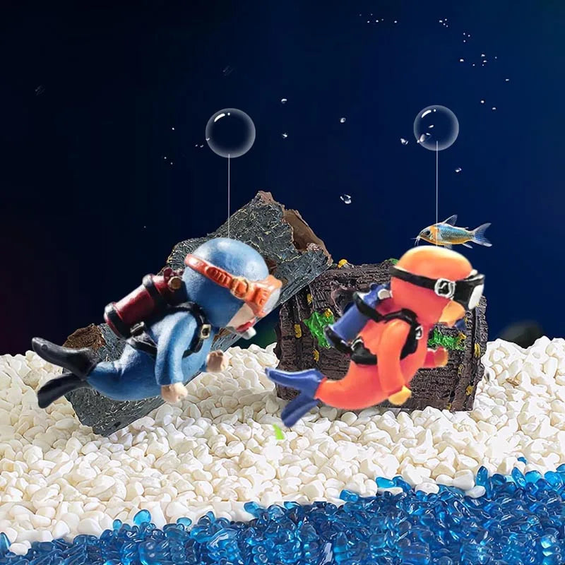 Fish Tank Decoration Resin Landscaping Small Ornaments Mini Diver Glow Aquarium Decor Floating Ball Aquarium Accessories
