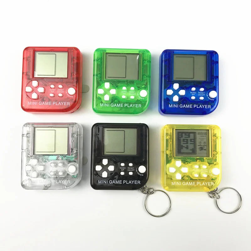 Pocket Mini Classic Game Machine Keychain 26 Games Handheld Retro Console Gift