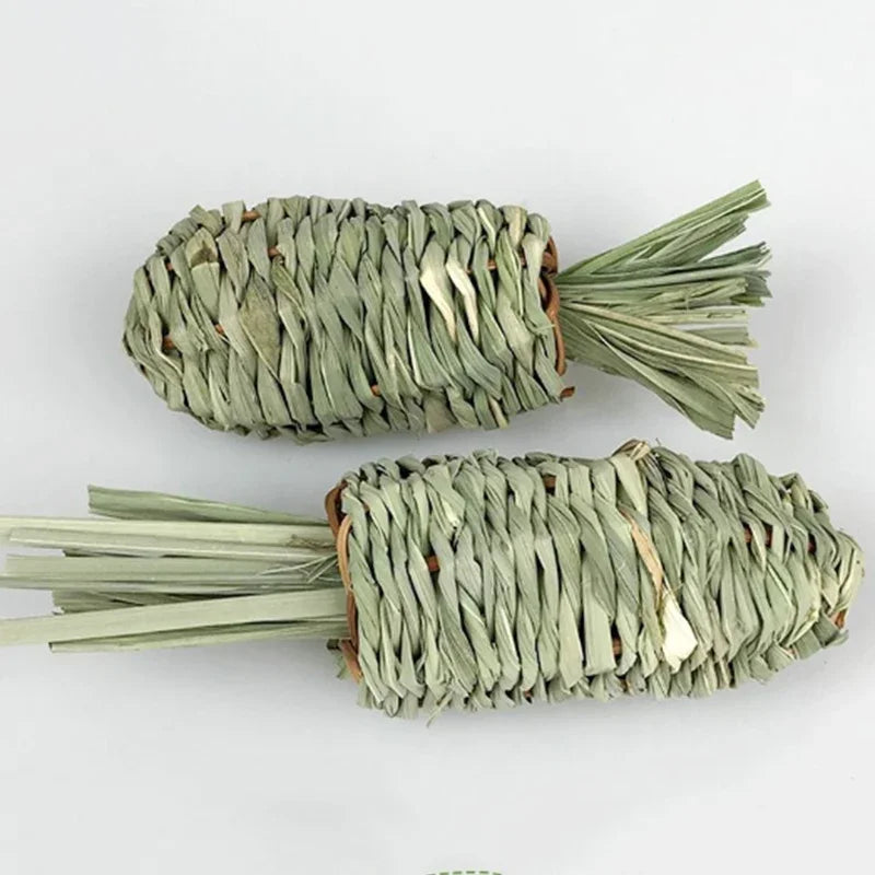Hand Wove Natural Straw Rope Carrot Hamster Molar Chew toy Small Pets Toys For Hamster Rabbit Grinding Groducts Gnaw Toy Supply