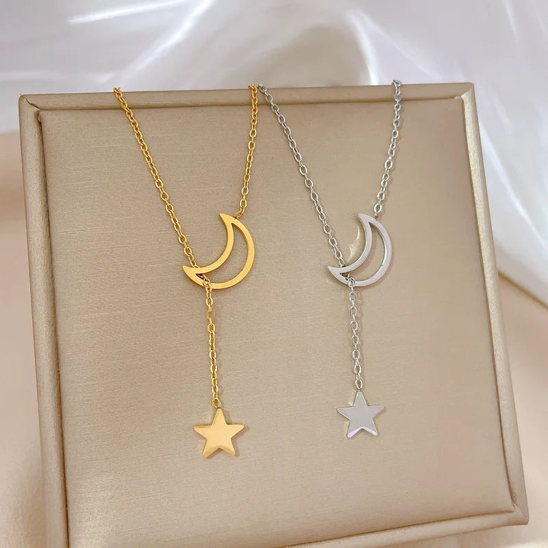 New Simple Moon Star Pendant Choker Necklace for Women