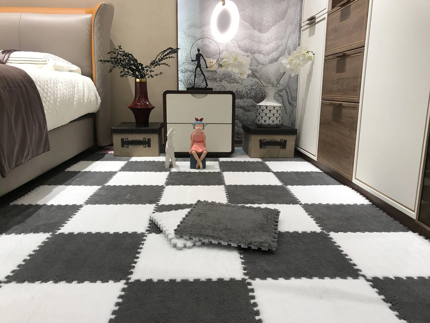 Soft Plush Baby Play Mat Puzzle Foam Carpet 30x30x1CM for Kids Room Safe and Comfortable Play Environment