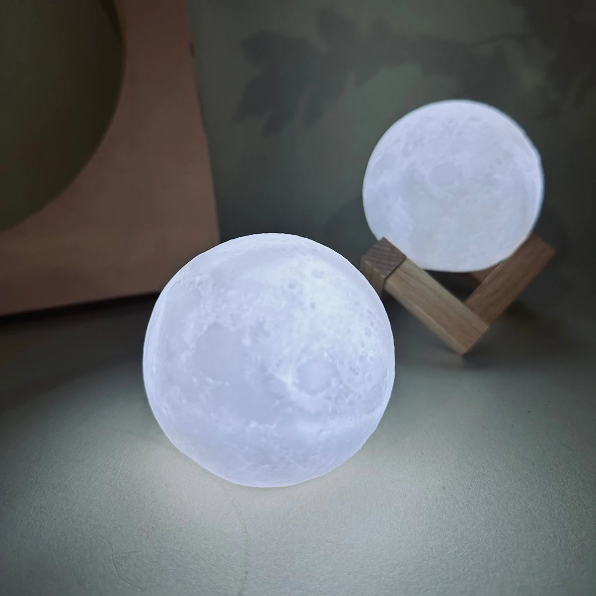Fashion Creative Moon Light 8cm Desktop Bedside Soft Light