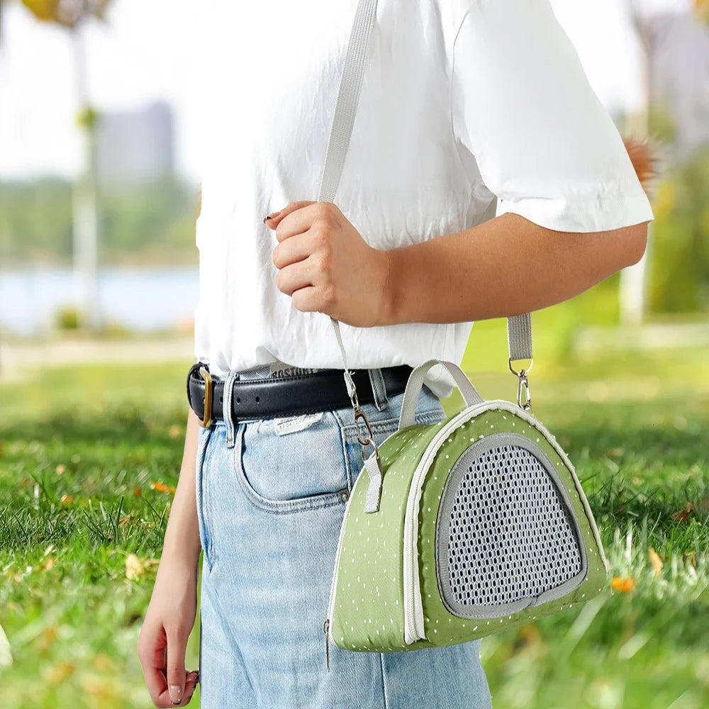 Pet Hamster Bag Breathable Small Pet Carrier Bag Breathable Comfortable for Guinea Pig Rabbit Hedgehog Pet Travel Tote Bag