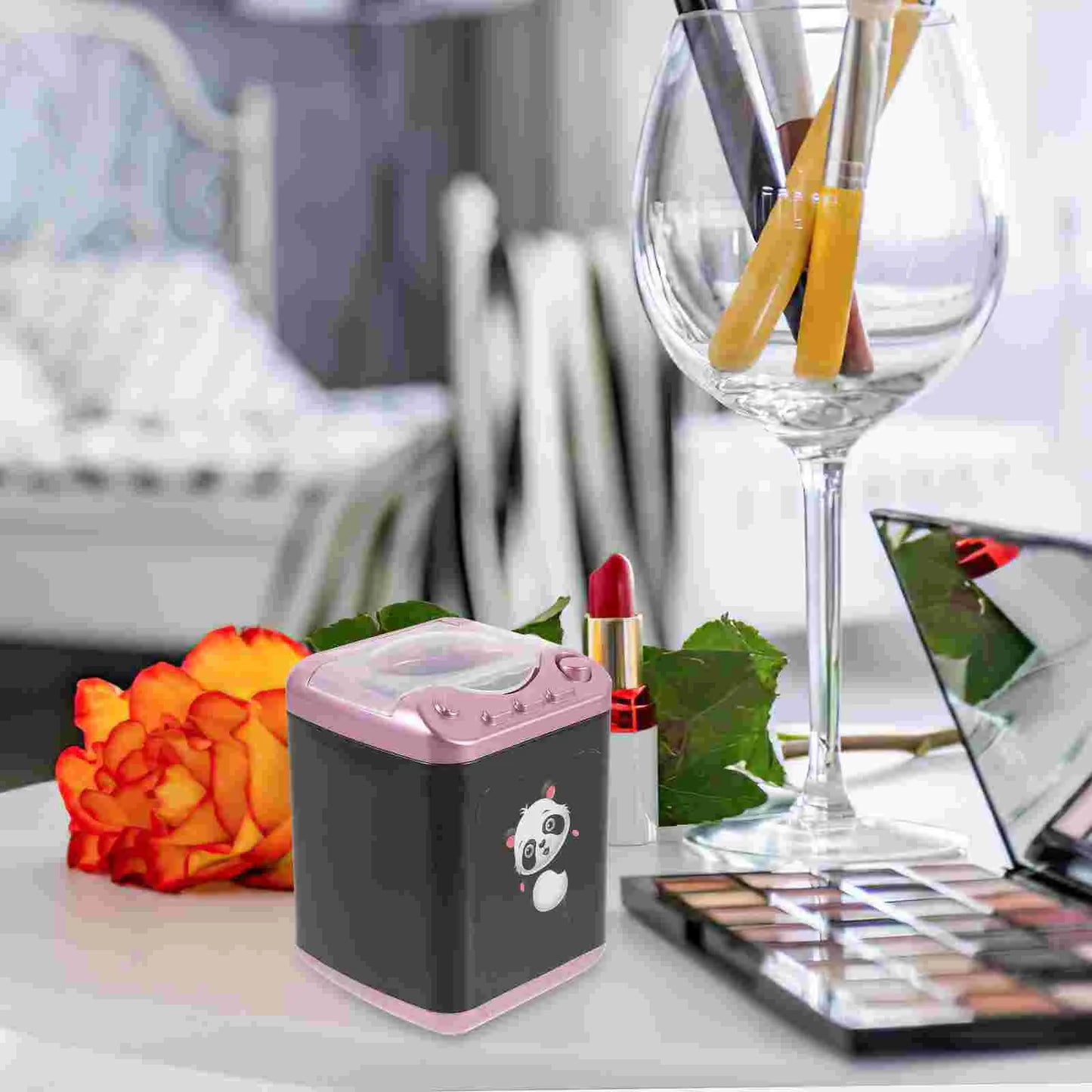 Mini Power Washer Makeup Brush Cleaning Machine for Easy Sponge Cleaning