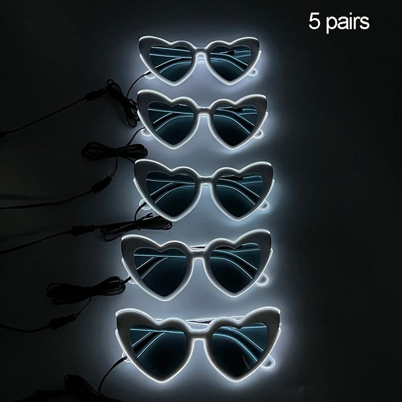 2024 Summer Beach Sunglasses Women Heart Shaped Fashion Glasses