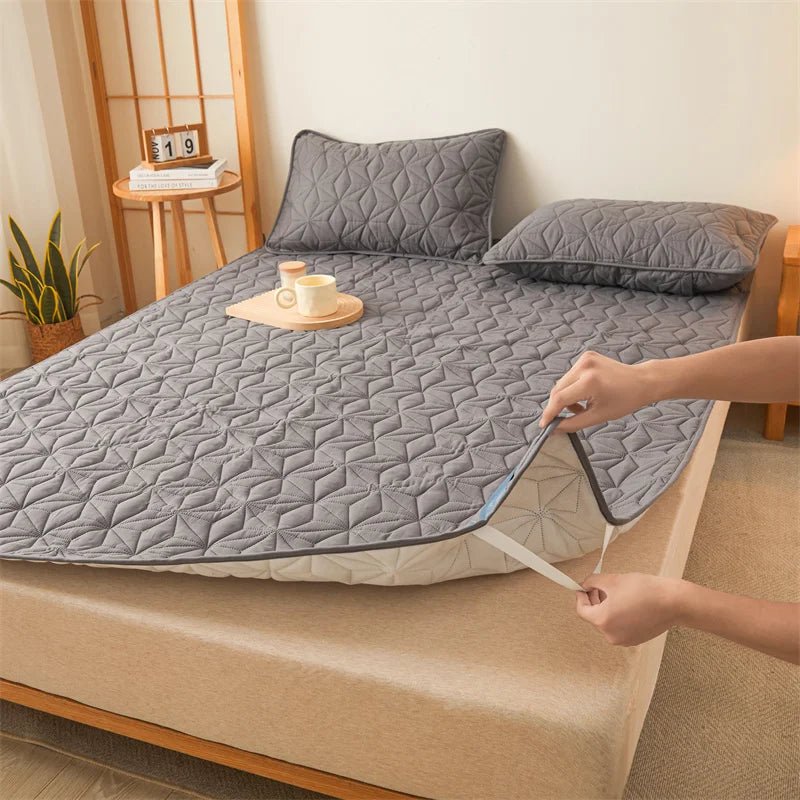 Waterproof Mattress Topper with Elastic Band Quilted Protector Pad for Single/Double Bed 140/160