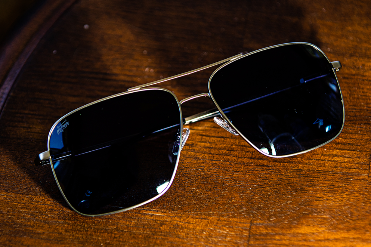 Coastal XL - Matte Silver - Blue Gradient Polarized