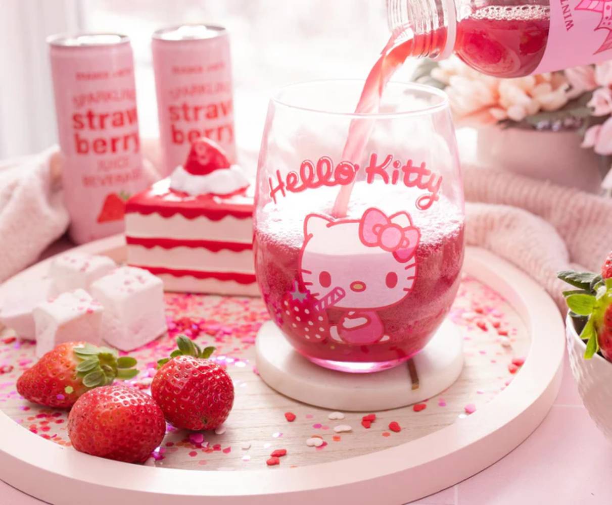Sanrio Hello Kitty 20 oz Strawberry Sip Stemless Wine Glass - Pink