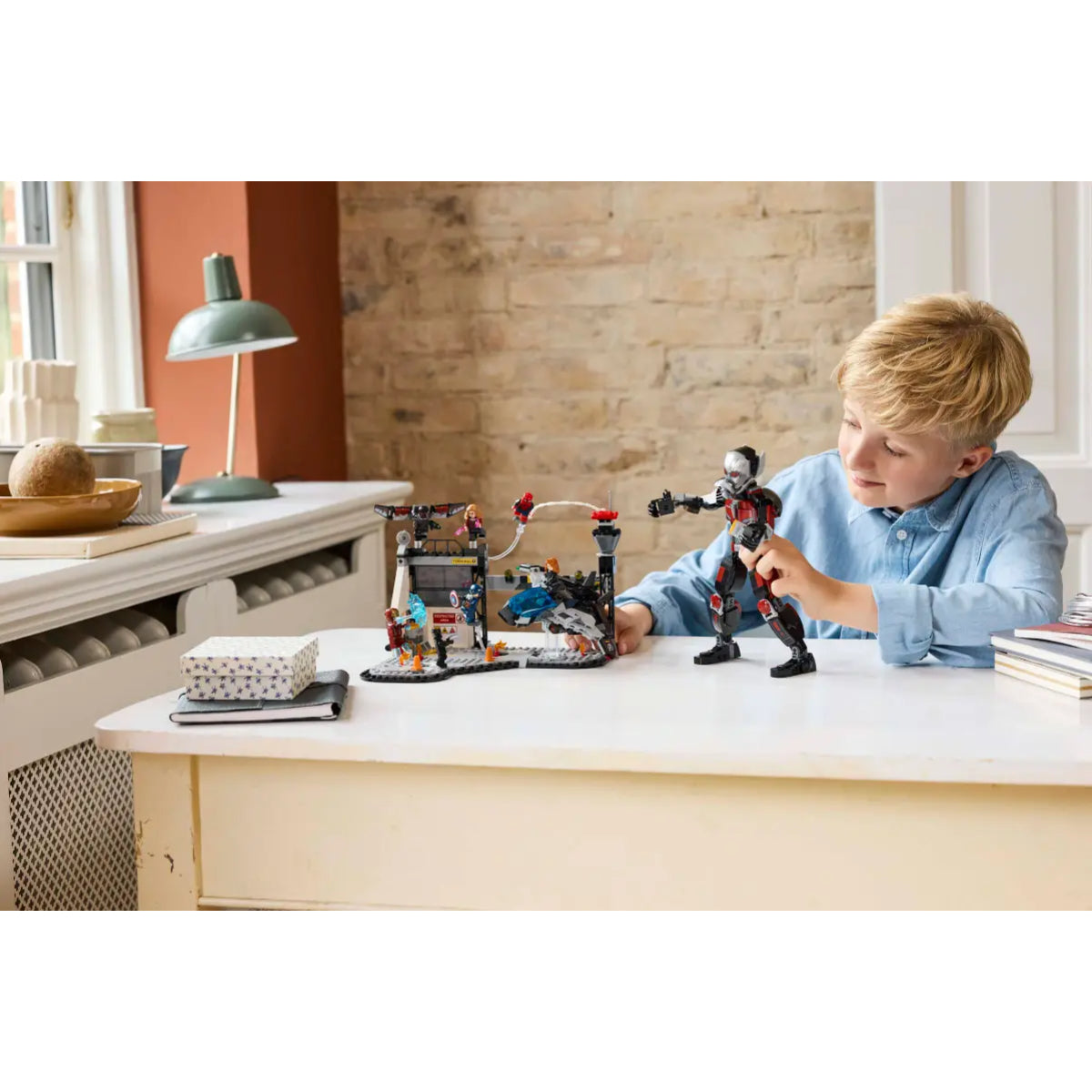 LEGO Marvel Captain America Civil War Action Battle Building Toy Set (736-Pieces)