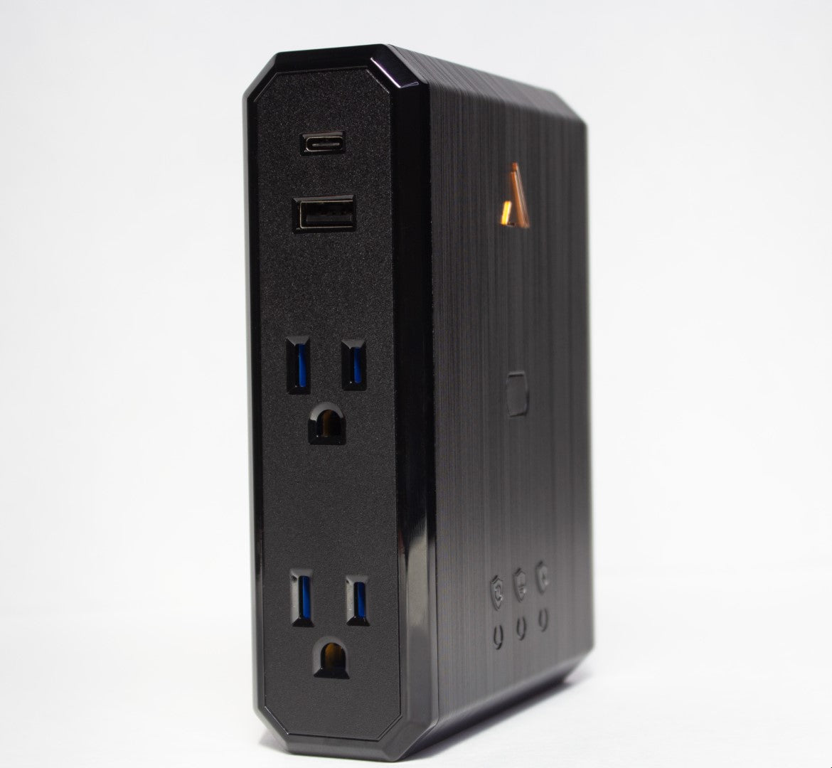 Austere 3SPS4US1 III Series 4 Outlet with Omniport USB - Black