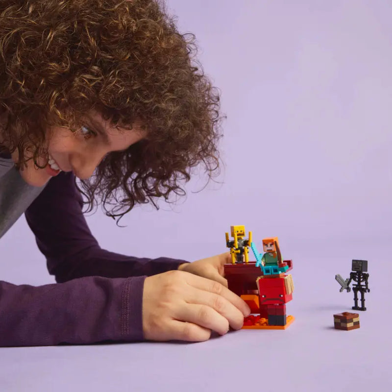 LEGO Minecraft The Nether Lava Battle Building Toy Set (99-Pieces)