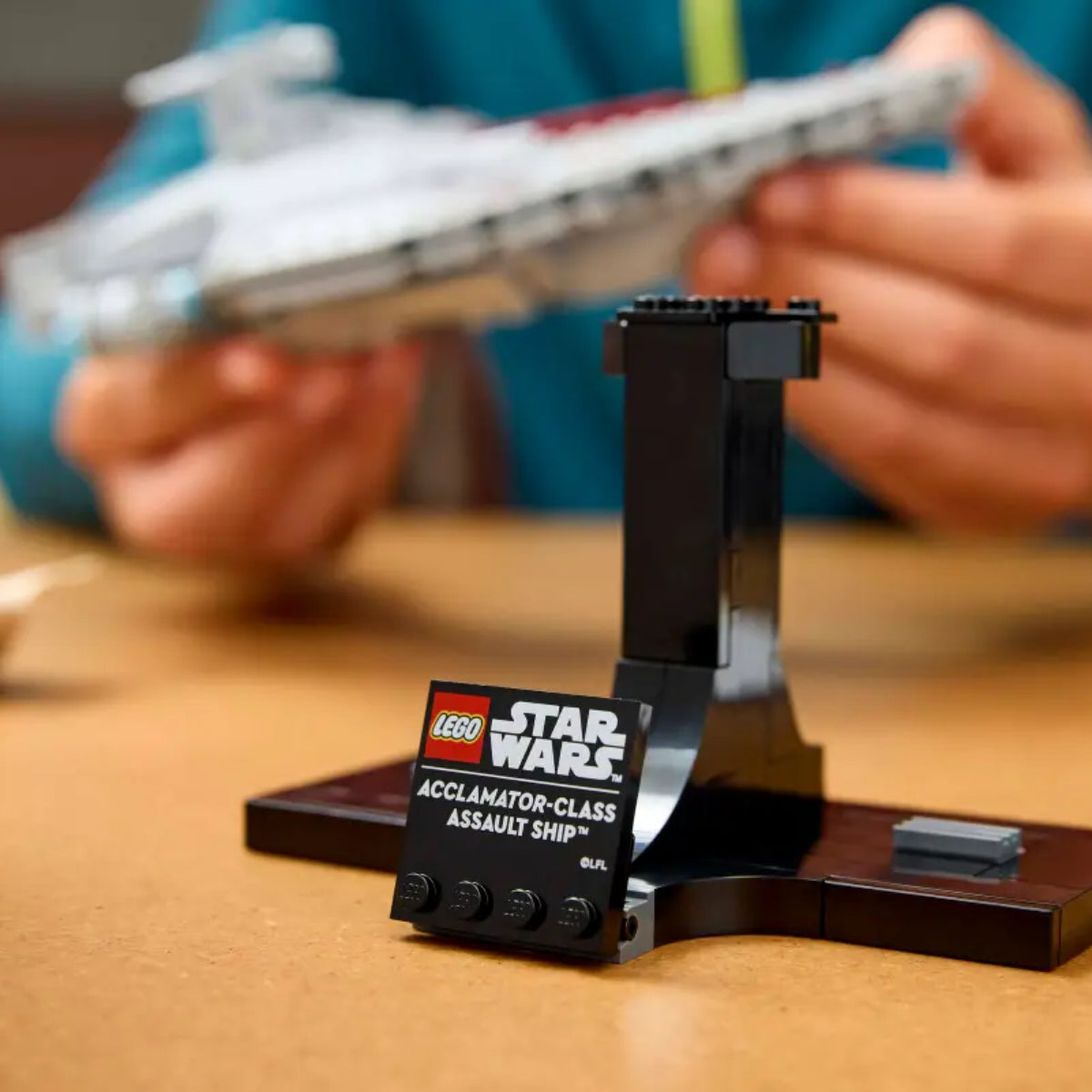 LEGO Star Wars Acclamator-Class Assault Ship Buildable Spaceship Toy Set (450-Pieces)