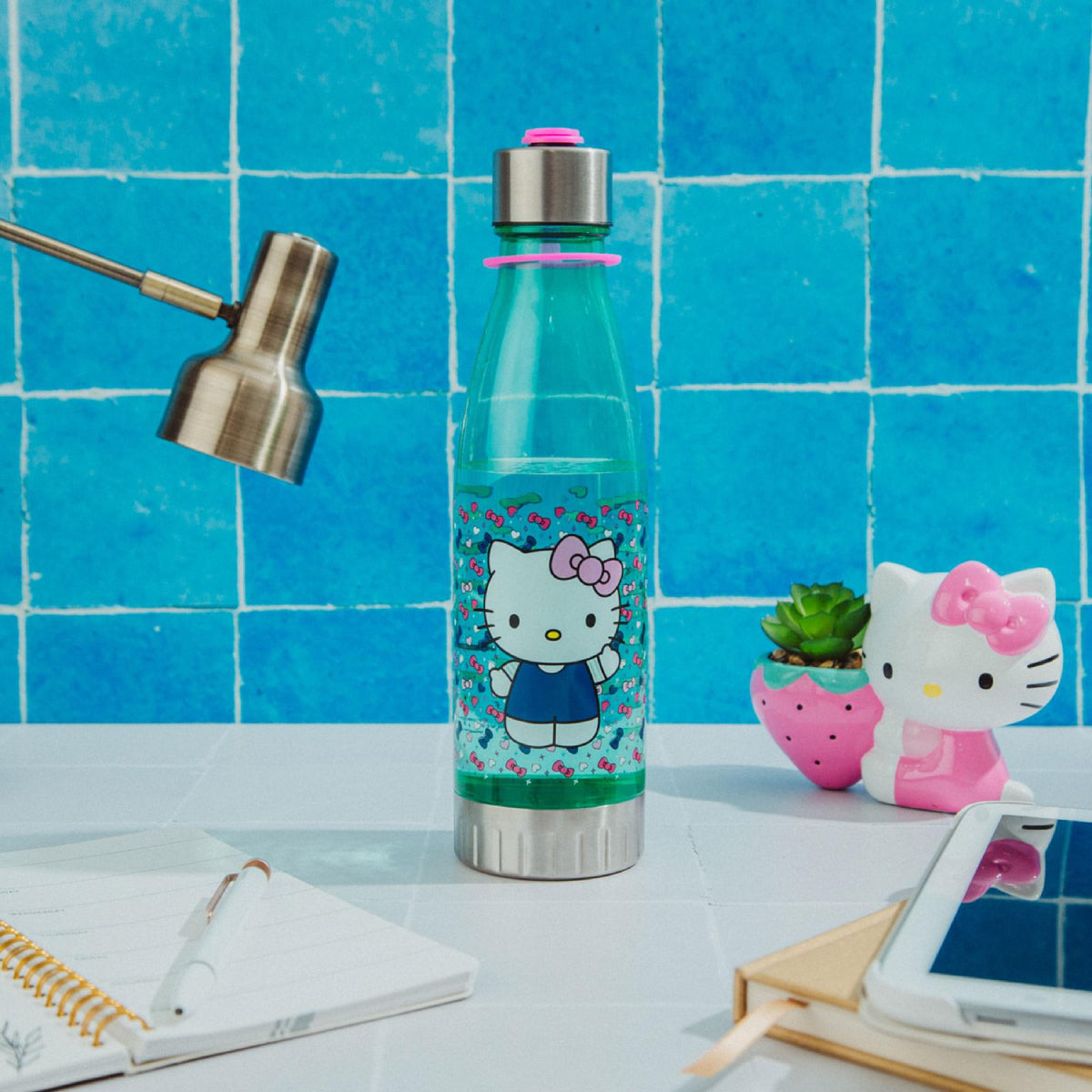 Sanrio Hello Kitty Hearts and Bows 20 oz Water Bottle with Lid - Multicolor